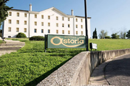 PHI Hotel Astoria