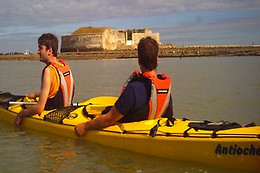 ANTIOCHE KAYAK
