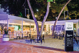 HOTEL CÉSAR