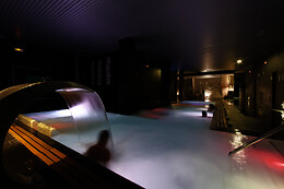 YO10 SPORT & SPA CLUB