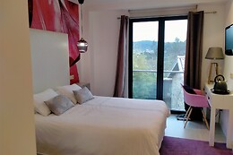 VINOHOTEL 7 UVAS