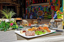 Sous la tonnelle