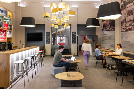 Ibis Lyon Centre Perrache - photo 1
