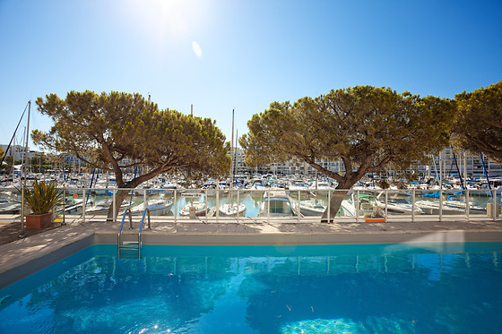 Hotel The Originals Montpellier Sud Neptune - photo 2