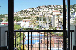 HOTEL ESTELA BARCELONA - HOTEL DEL ARTE - RESTAURANTE IRIS GALLERY