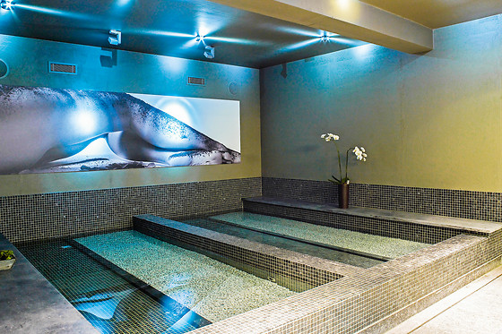 D-Hotel - photo 10