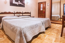 HOTEL CASTELLANO I