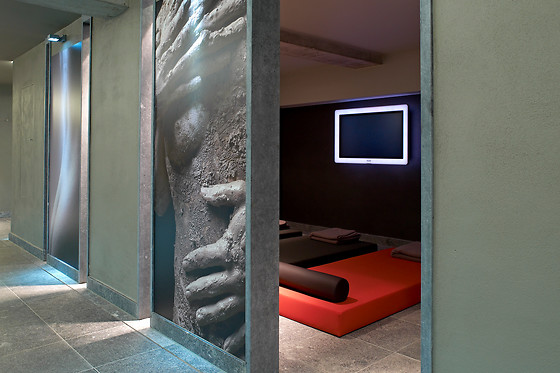 D-Hotel - photo 13