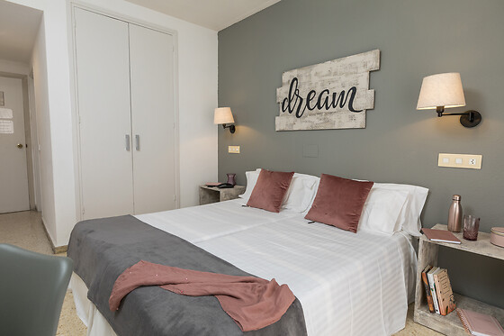HOTEL BULEVARD GIRONA - photo 8