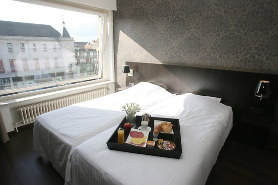 Hotel Ambassadeur - photo 2
